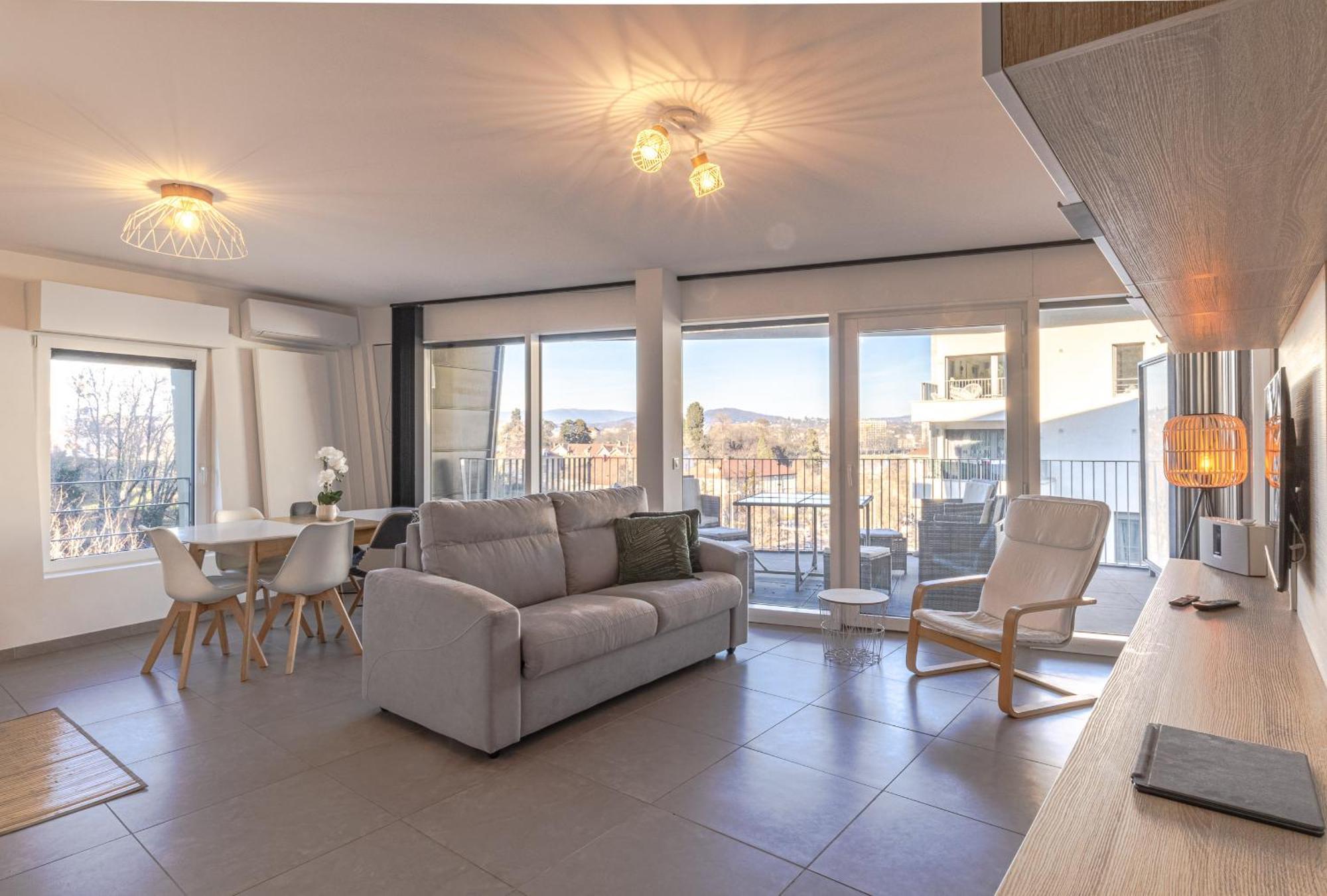 La Plume Vue Lac 3 Etoiles - Garage Prive, Secteur Recherche, Moderne & Tout Equipe, 6 Personnes Annecy Kültér fotó